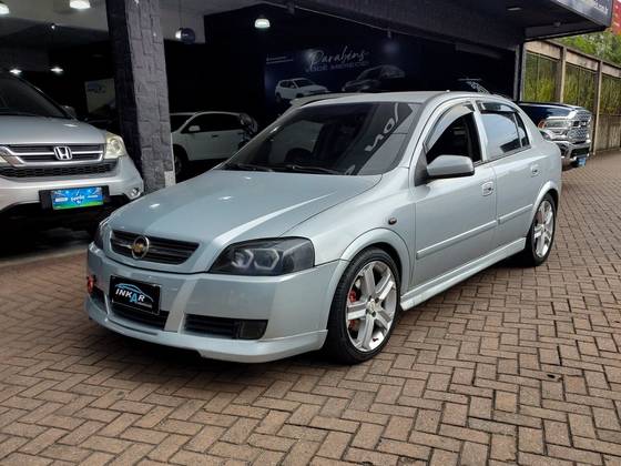 CHEVROLET ASTRA 2.0 MPFI ADVANTAGE 8V FLEX 4P MANUAL CHEVROLET ASTRA 2.0 MPFI ADVANTAGE 8V FLEX 4P MANUAL
